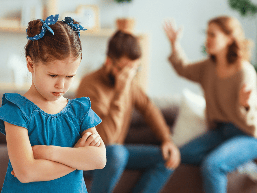 Copil afectat de conflict parental, context juridic de autoritate părintească