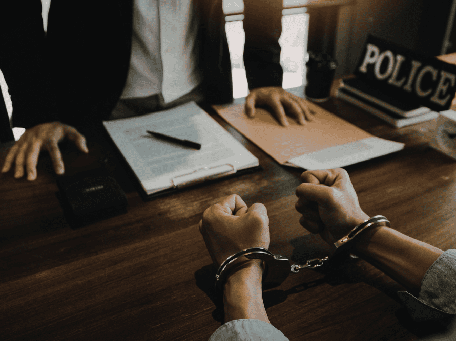 Procedură penală de reținere și arestare preventivă, context juridic